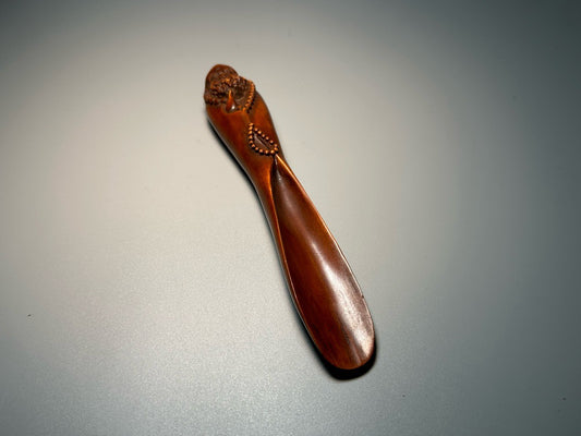 Chinese antique boxwood carved with exquisite craftsmanship to create a Damo tea spoon