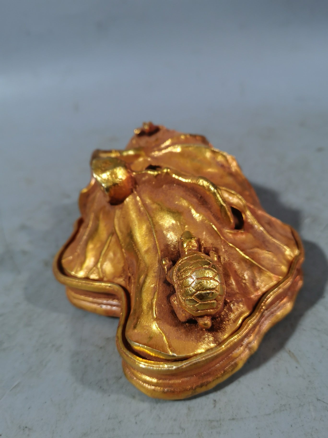 Chinese antique pure copper gold-plated lotus leaf incense burner