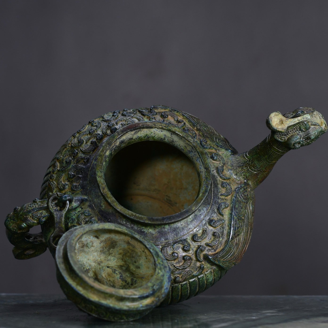 Chinese antique bronze chicken head teapot