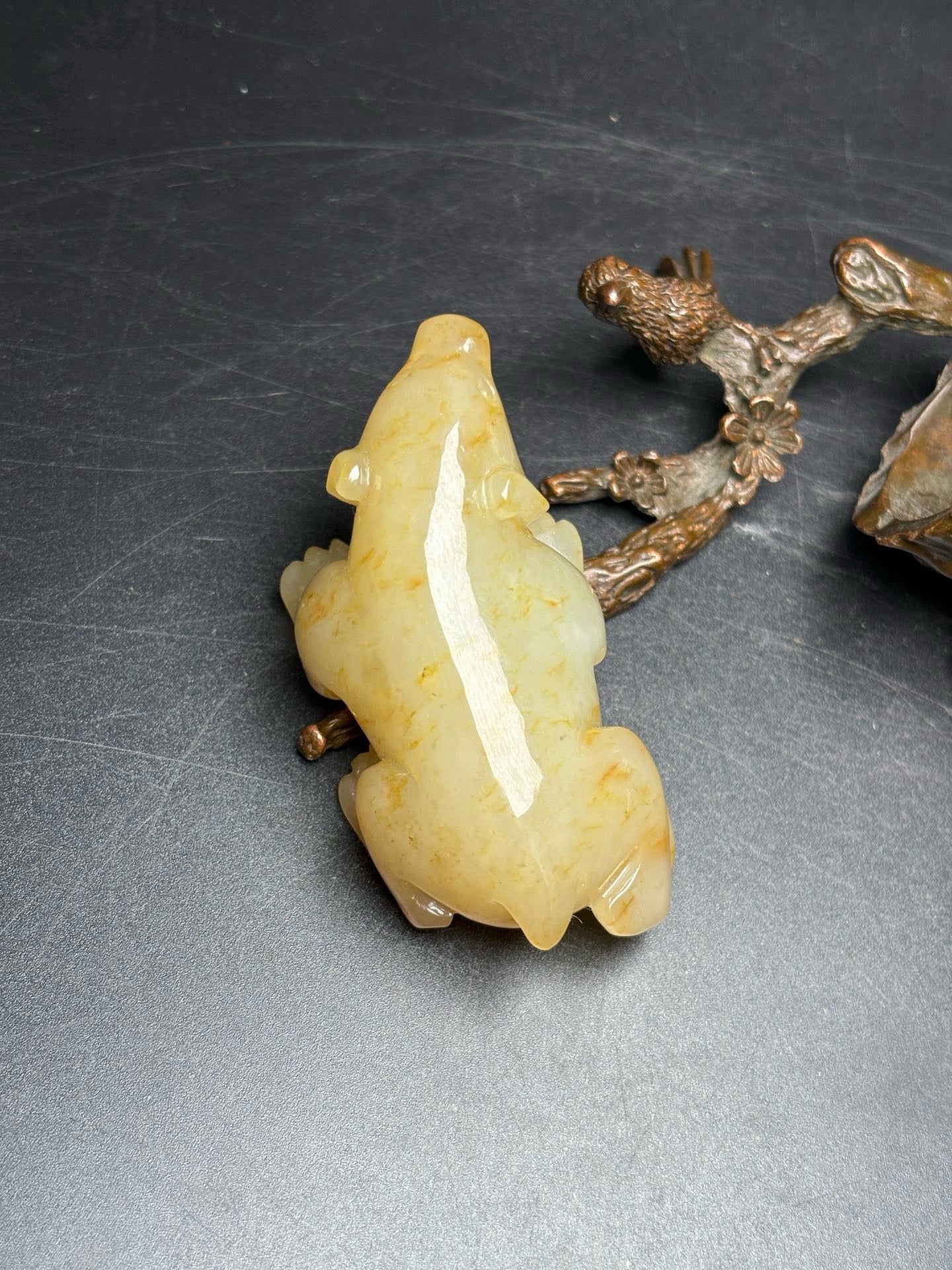 Delicate Hetian Yuxiong