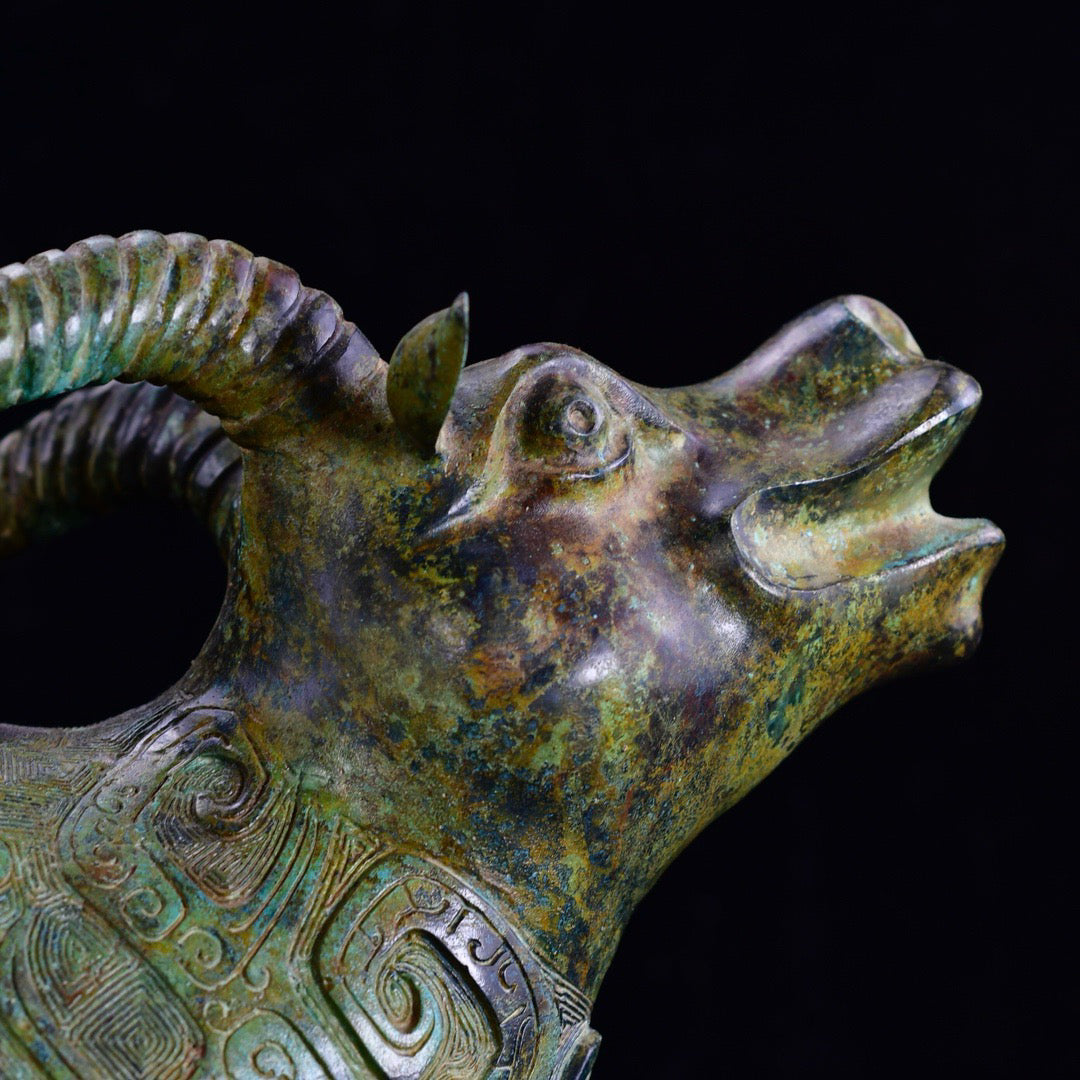 Chinese antique bronze ox statue