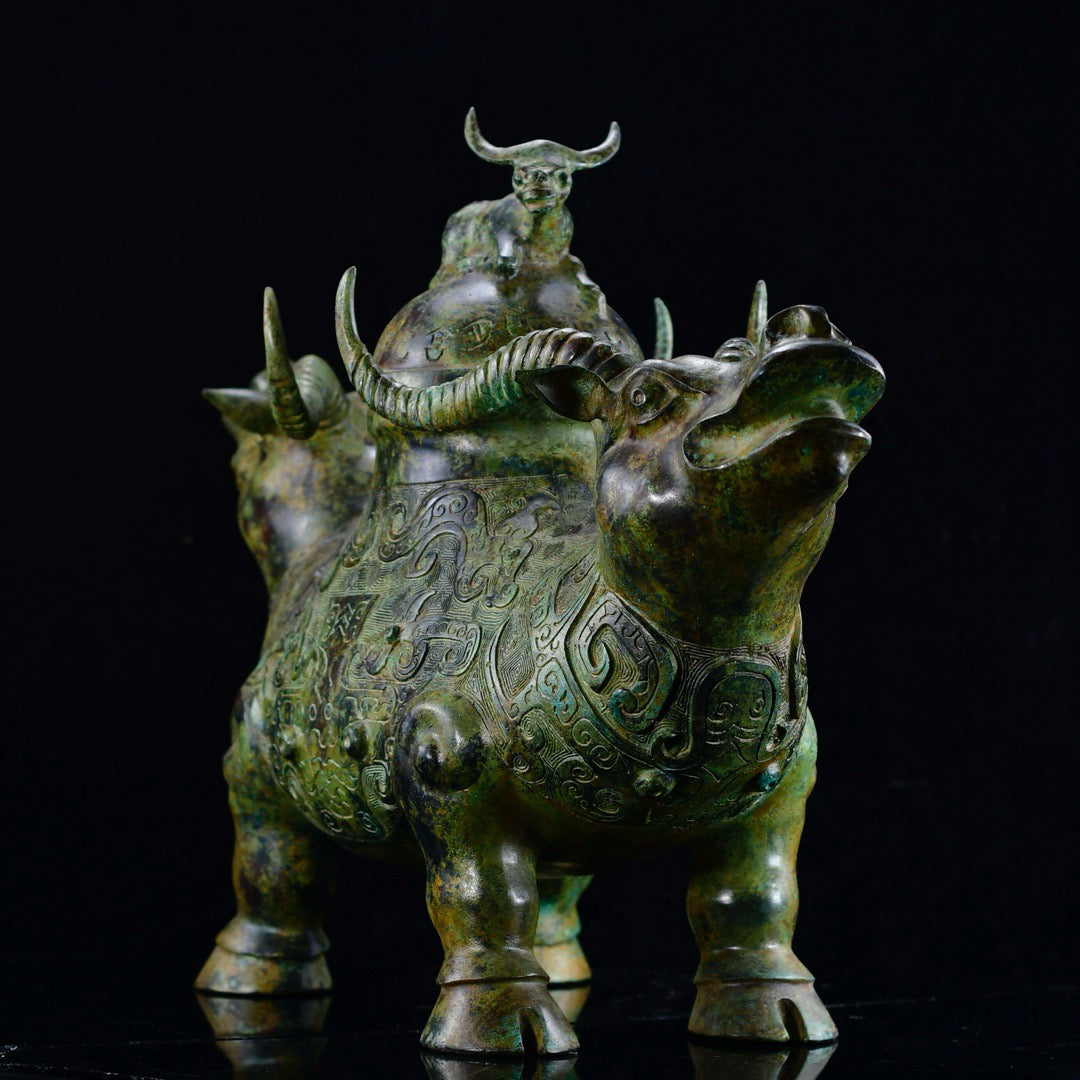 Chinese antique bronze ox statue