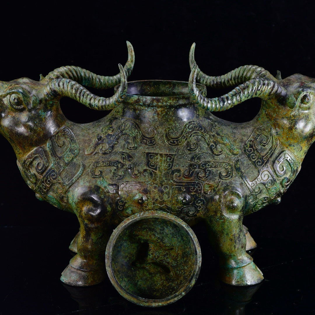 Chinese antique bronze ox statue
