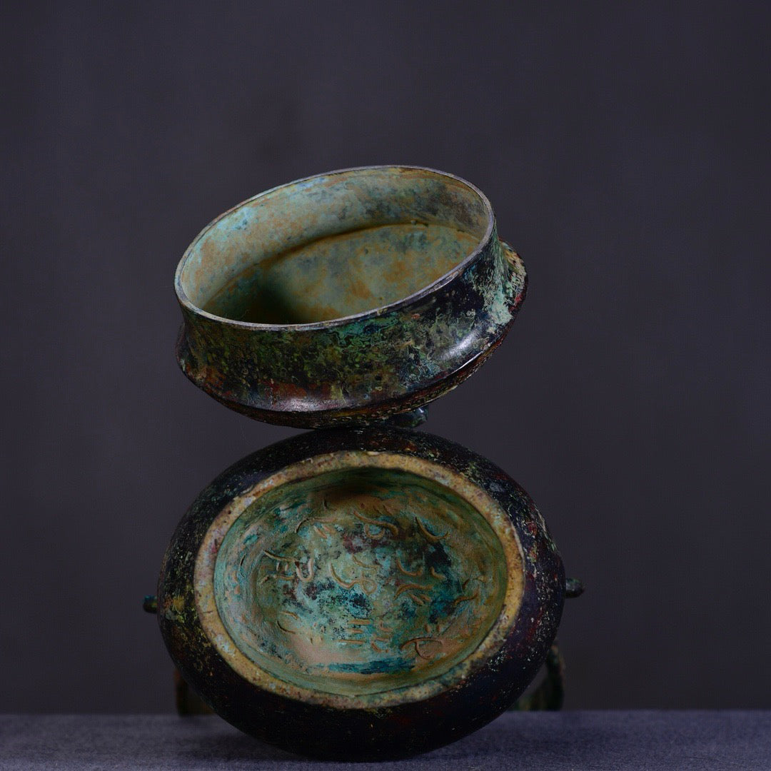 Chinese antique bronze lifting beam teapot