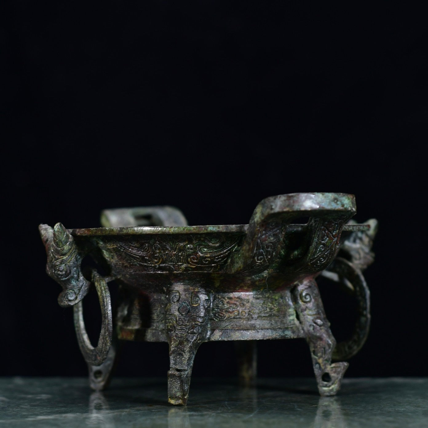 Chinese antique bronze fruit platter