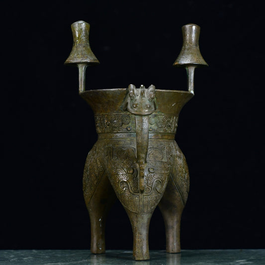 Chinese antique bronze vessel