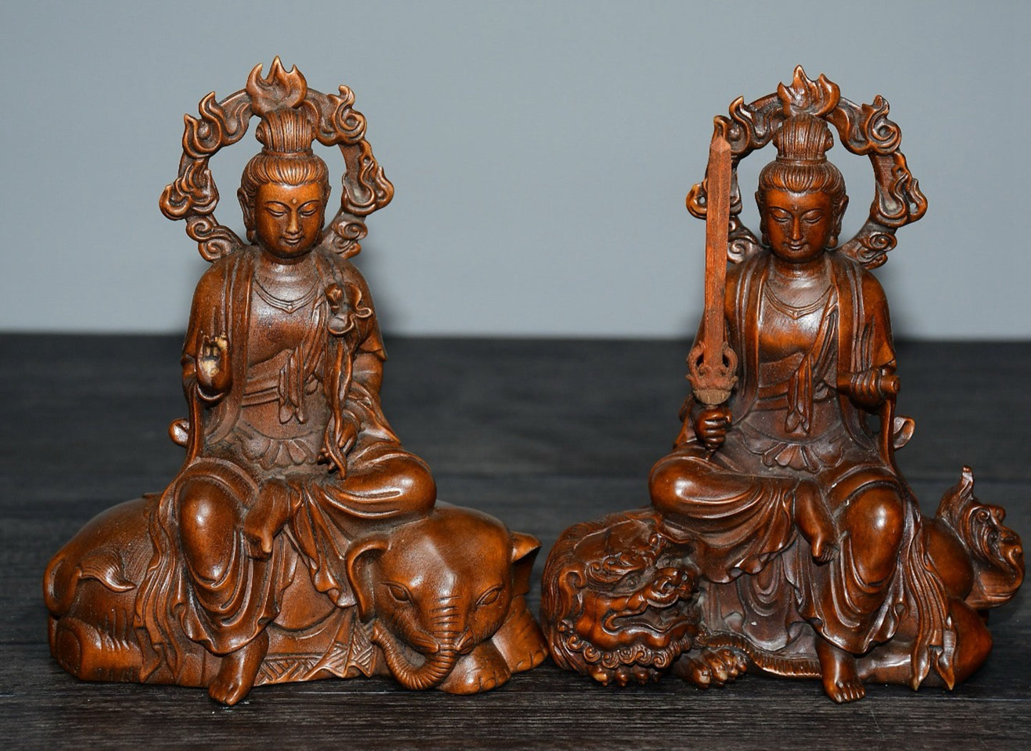 Small leaved boxwood Manjushri universal ornament