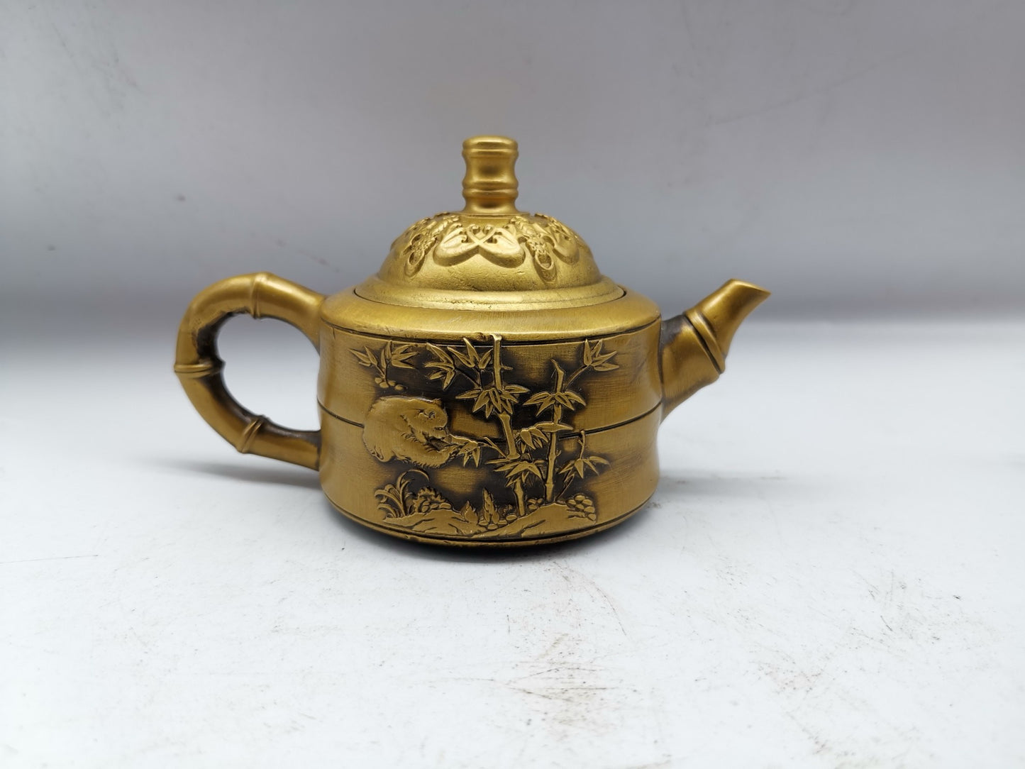 Chinese antique brass bamboo bear cat pot