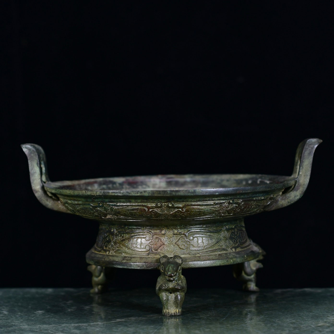 Chinese antique bronze fruit platter