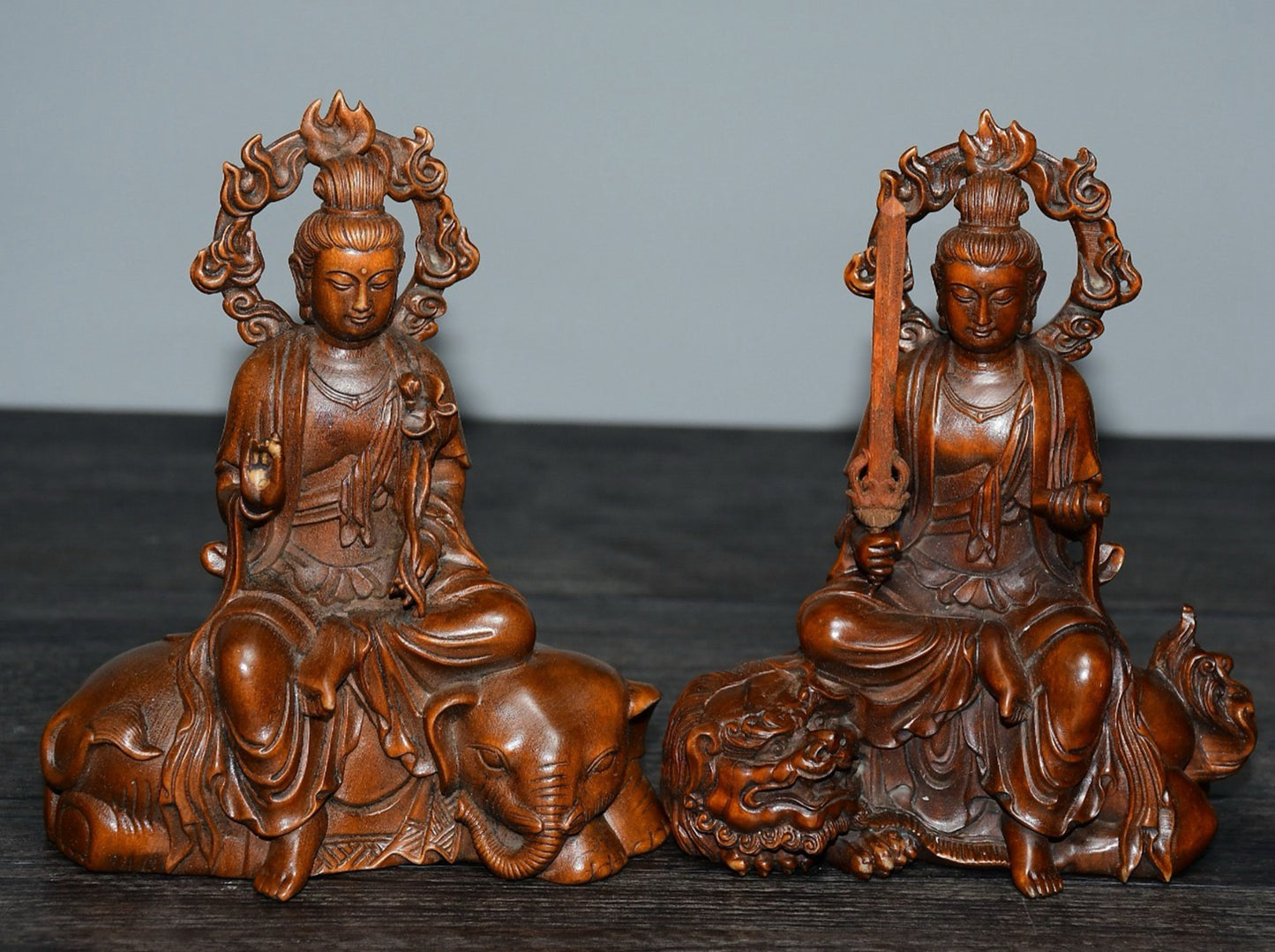 Small leaved boxwood Manjushri universal ornament