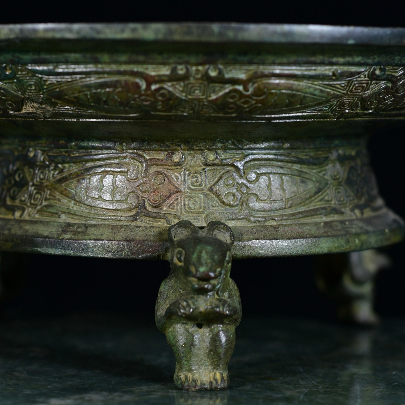 Chinese antique bronze fruit platter