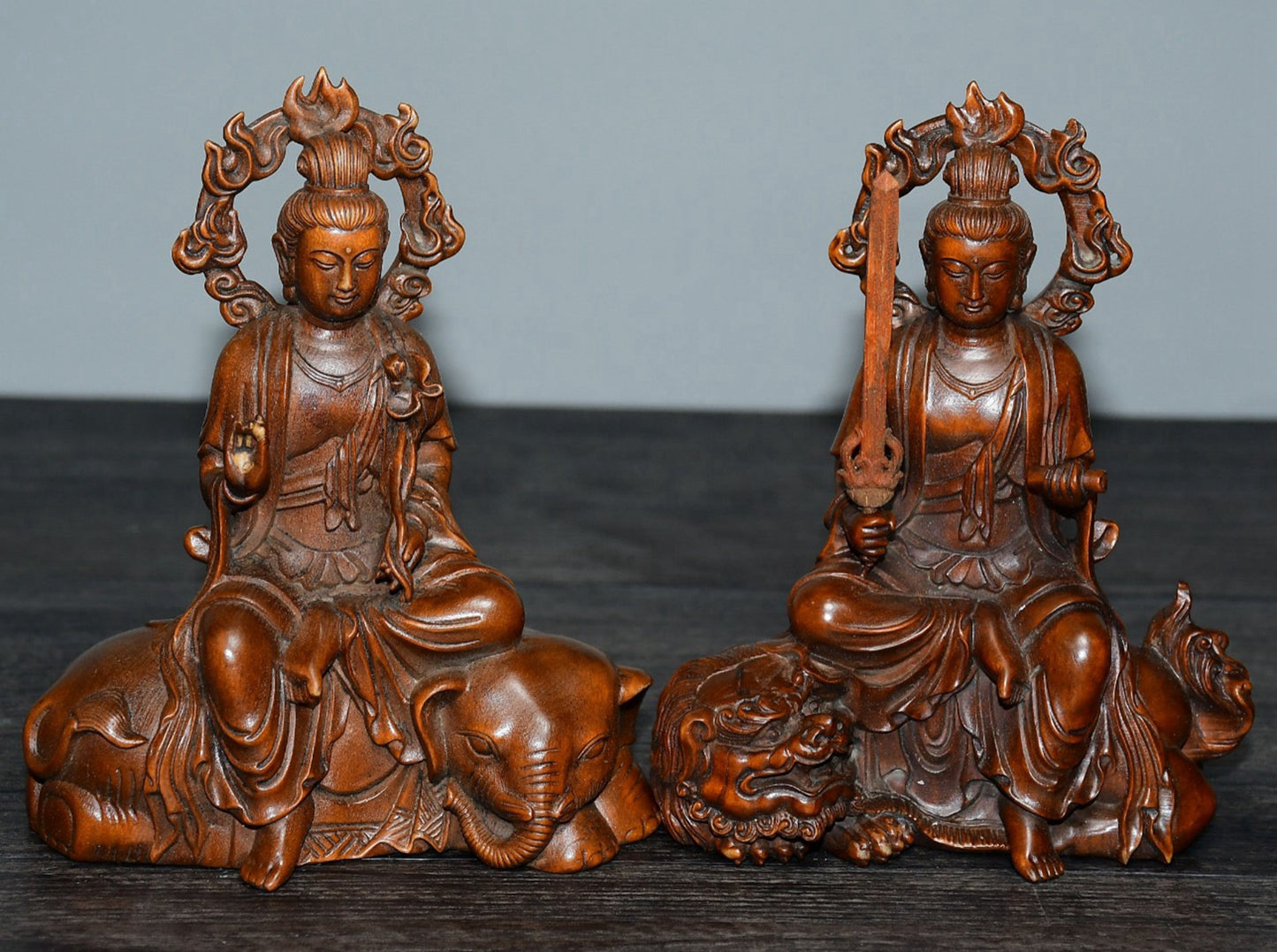 Small leaved boxwood Manjushri universal ornament