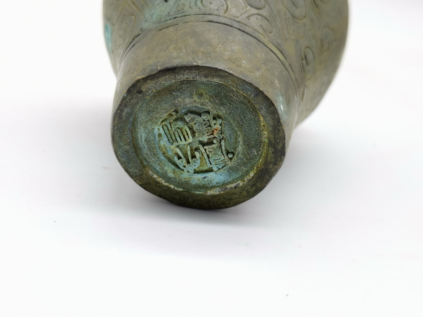 Chinese antique pure copper snake and mouse jar