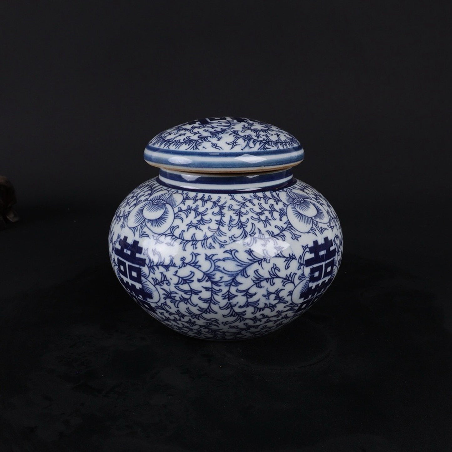 Blue and white double happiness patterned lid jar