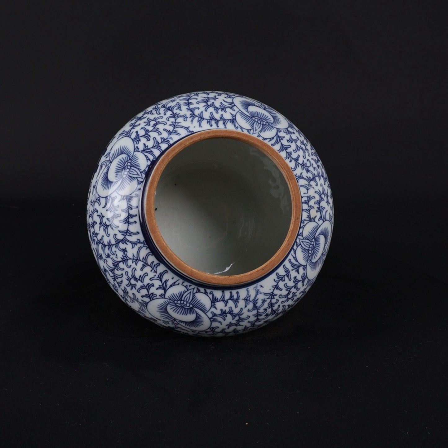 Blue and white double happiness patterned lid jar