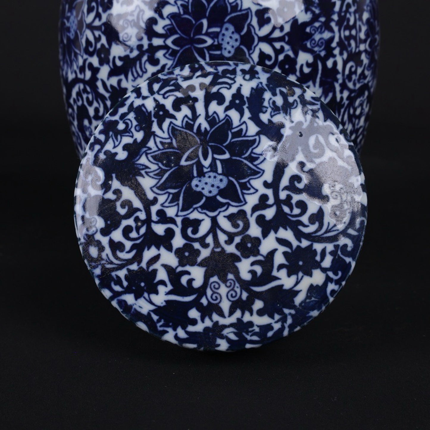 Blue and white lotus patterned lid jar