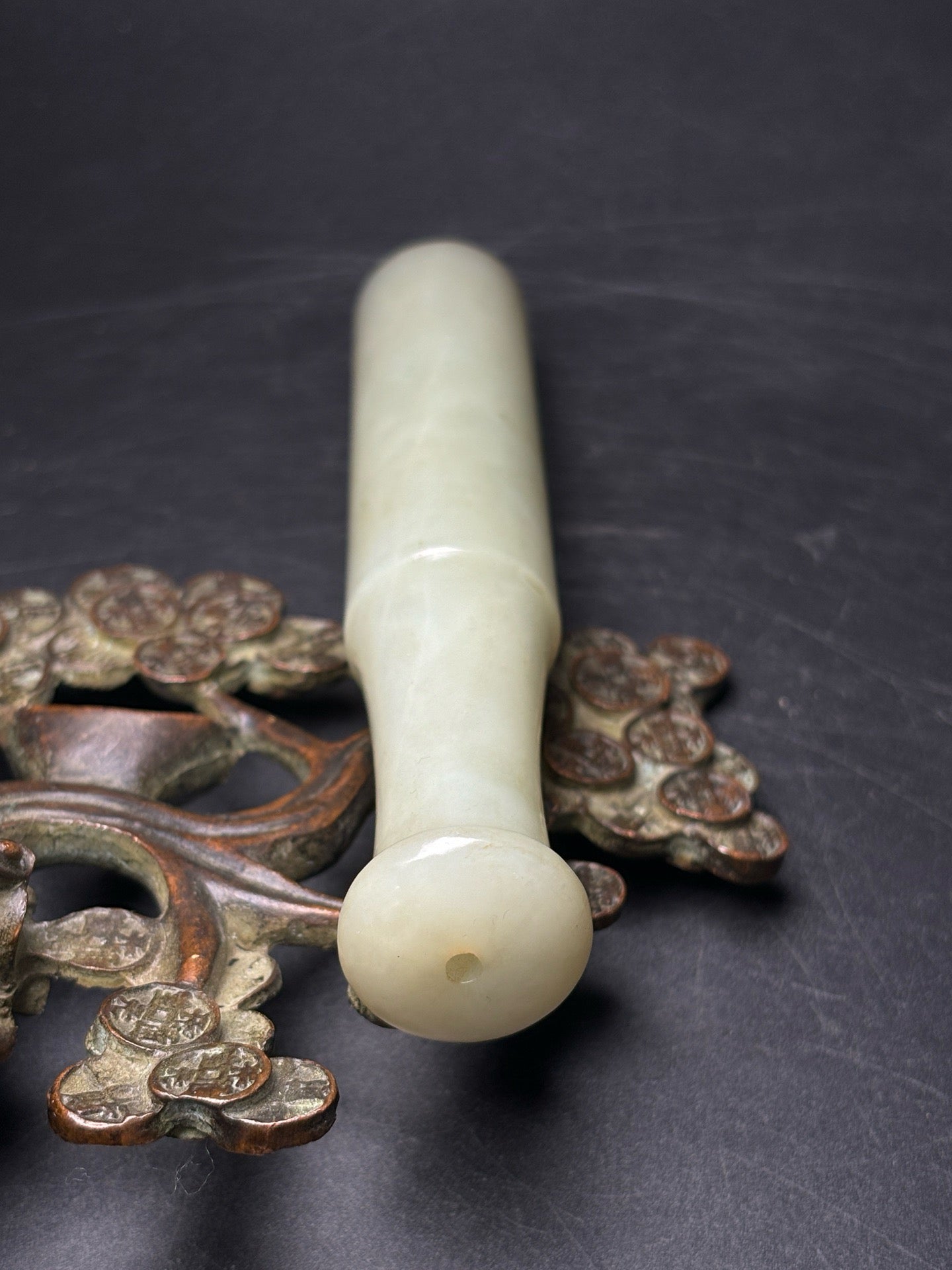 Exquisite Hotan Jade cigarette holder