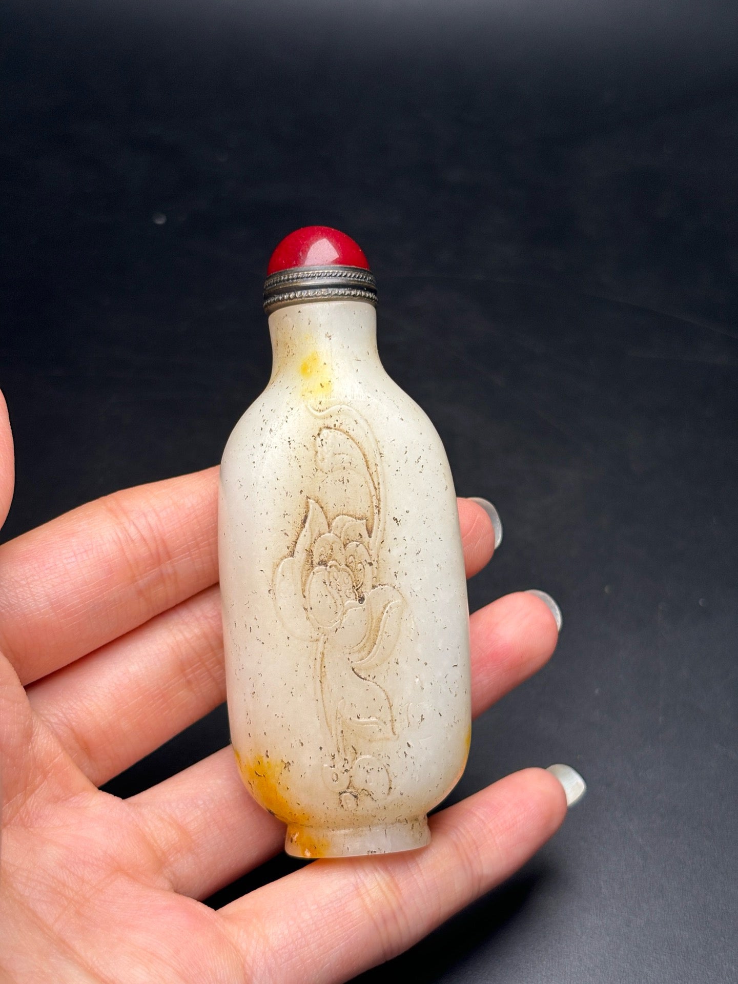 Exquisite Hotan Jade Snuff Bottle