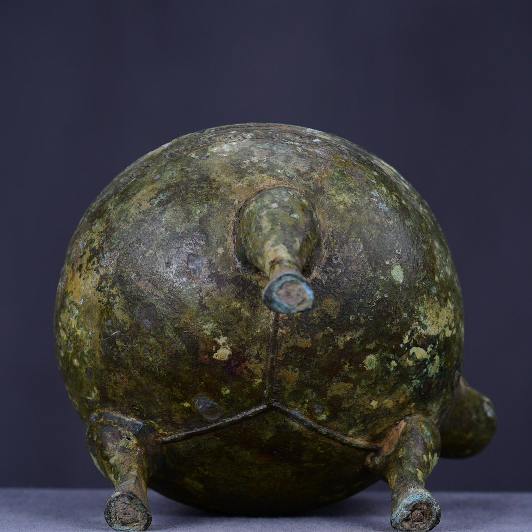 Chinese antique bronze beast smoking furnace