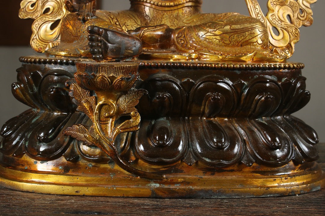 Chinese antique copper gilded handmade creation of a Tara statue