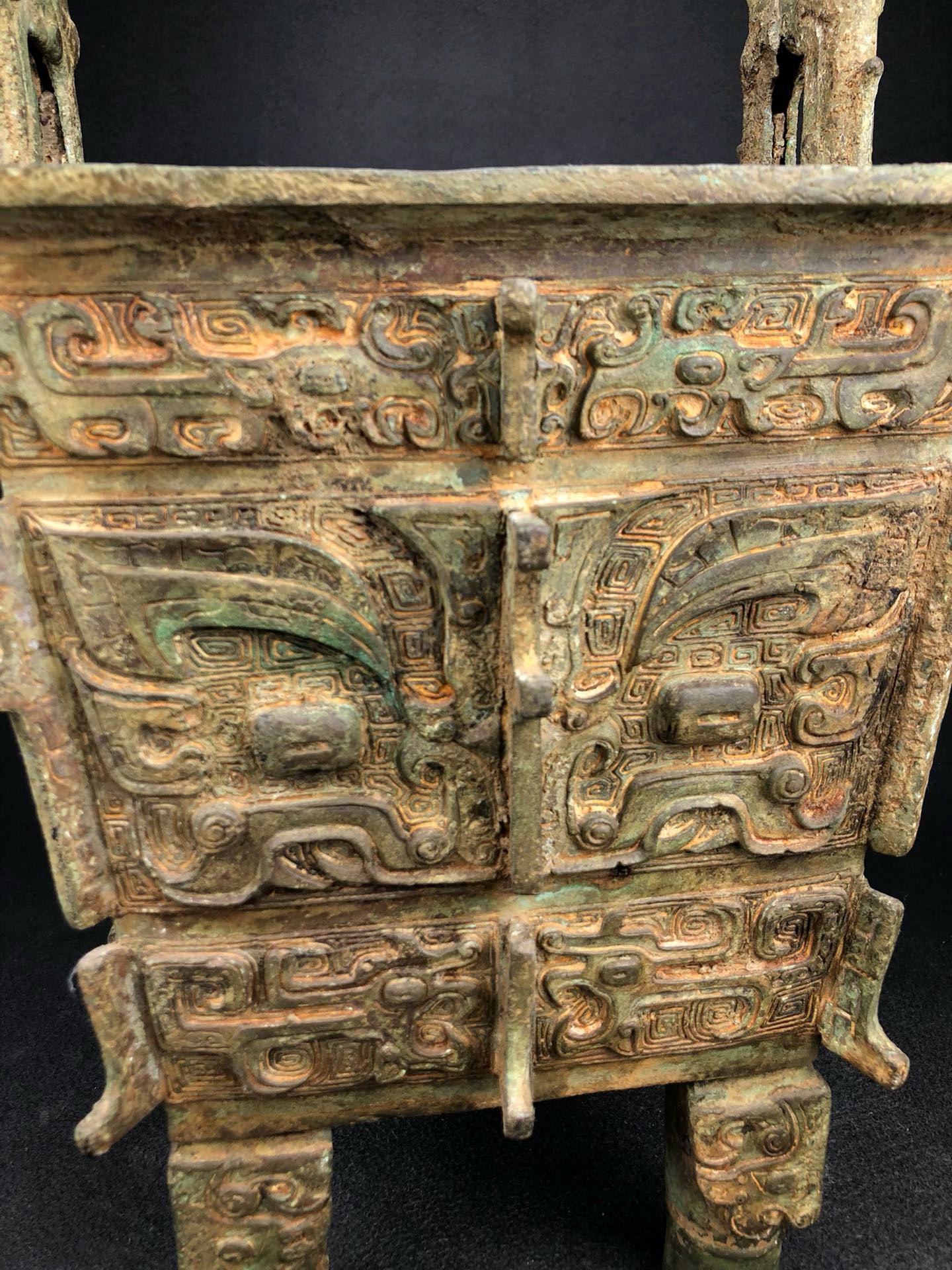Chinese antique bronze animal faced square cauldron
