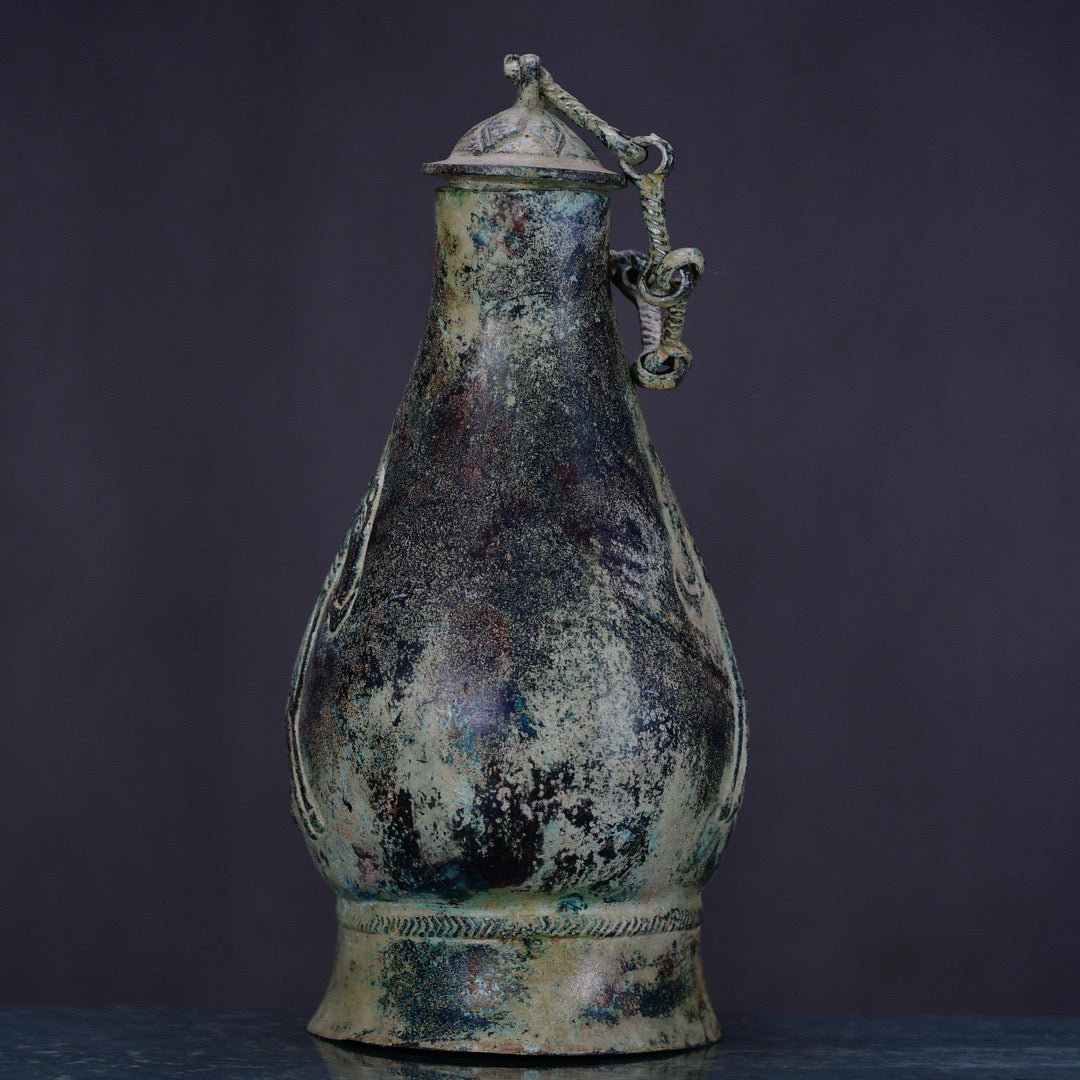 Chinese antique bronze horse chain teapot