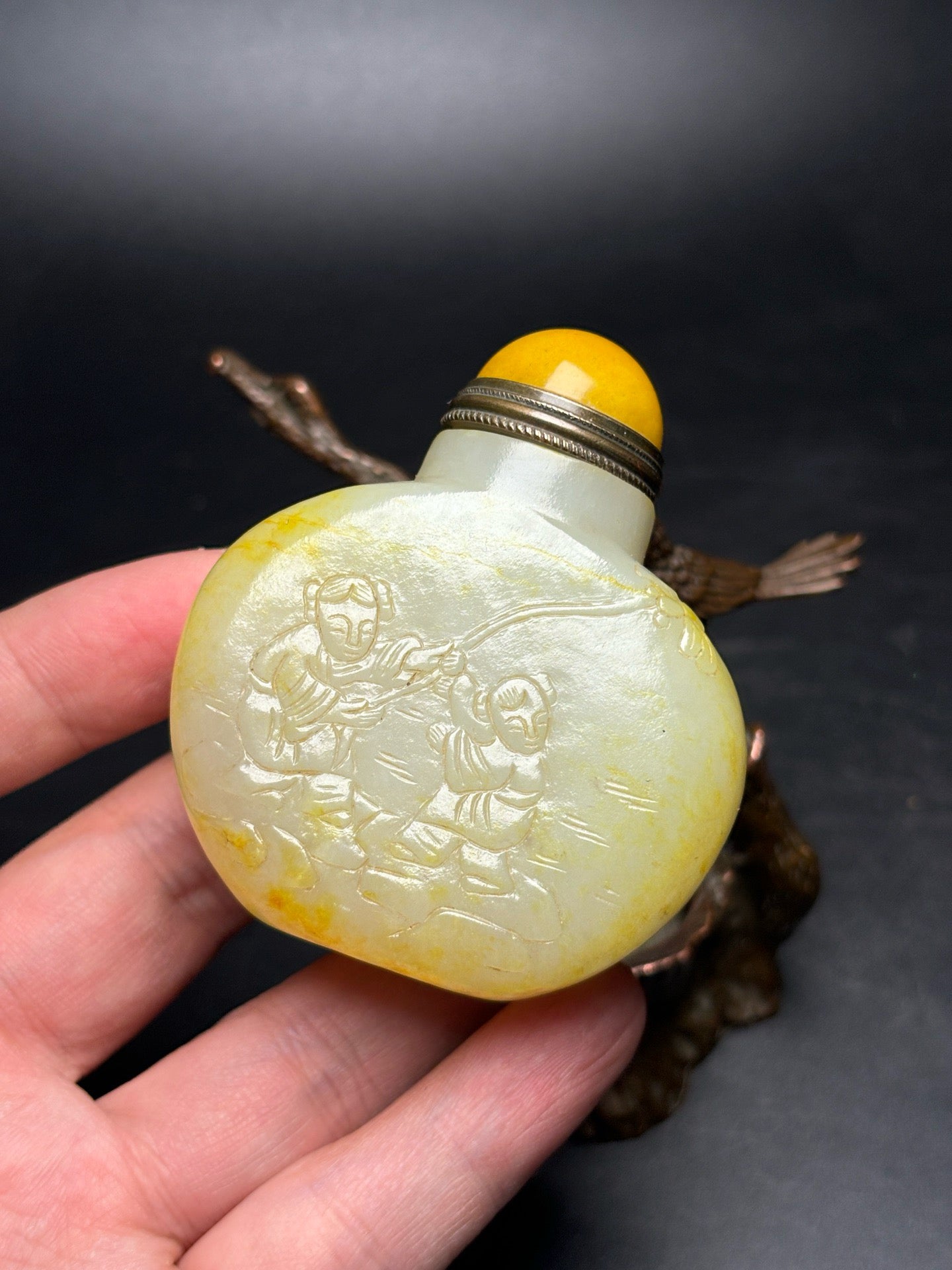 Exquisite Hotan Jade Snuff Bottle