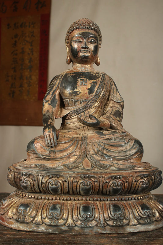 Chinese antique bronze gilded handcrafted statue of Shakyamuni Buddha