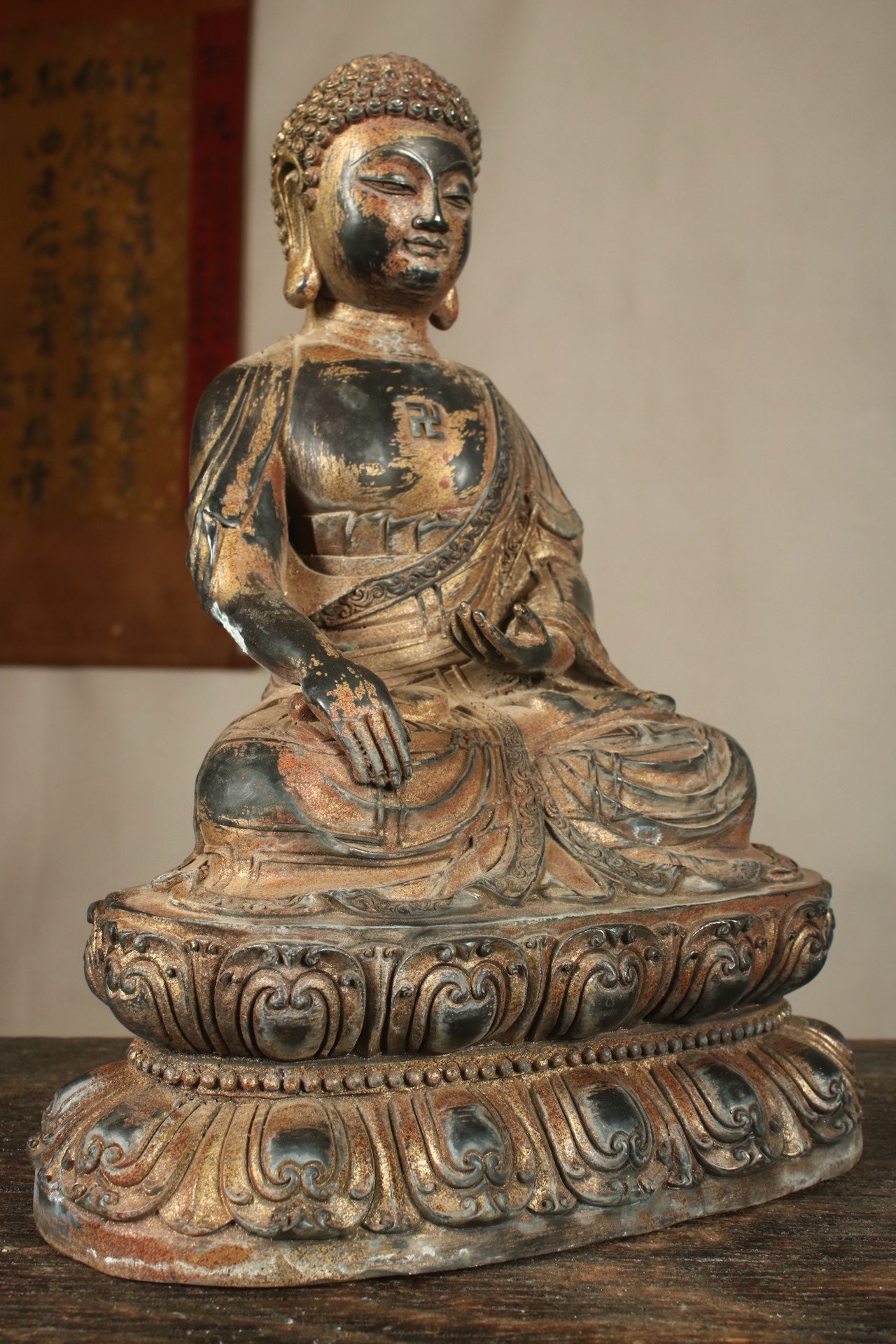 Chinese antique bronze gilded handcrafted statue of Shakyamuni Buddha