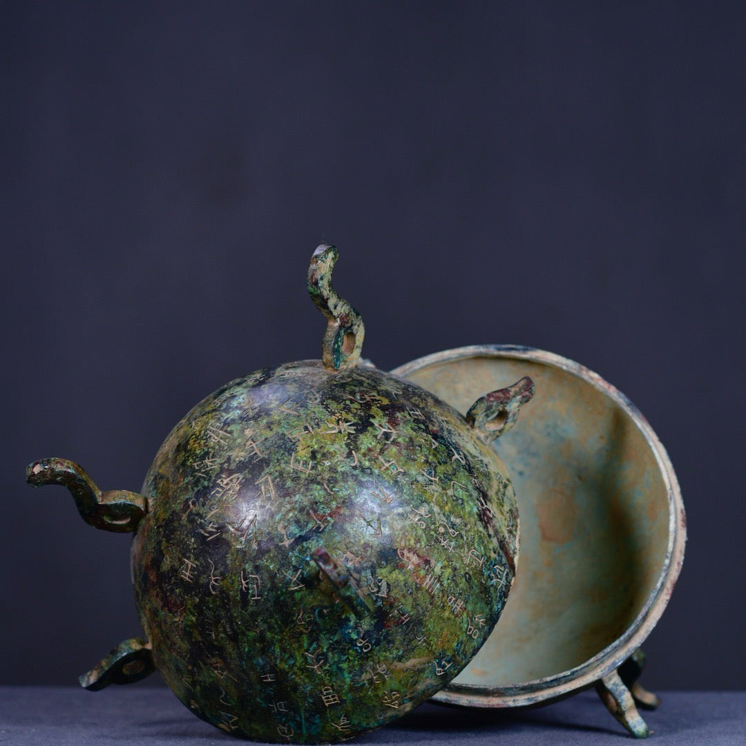 Chinese antique bronze watermelon tripod with three legs