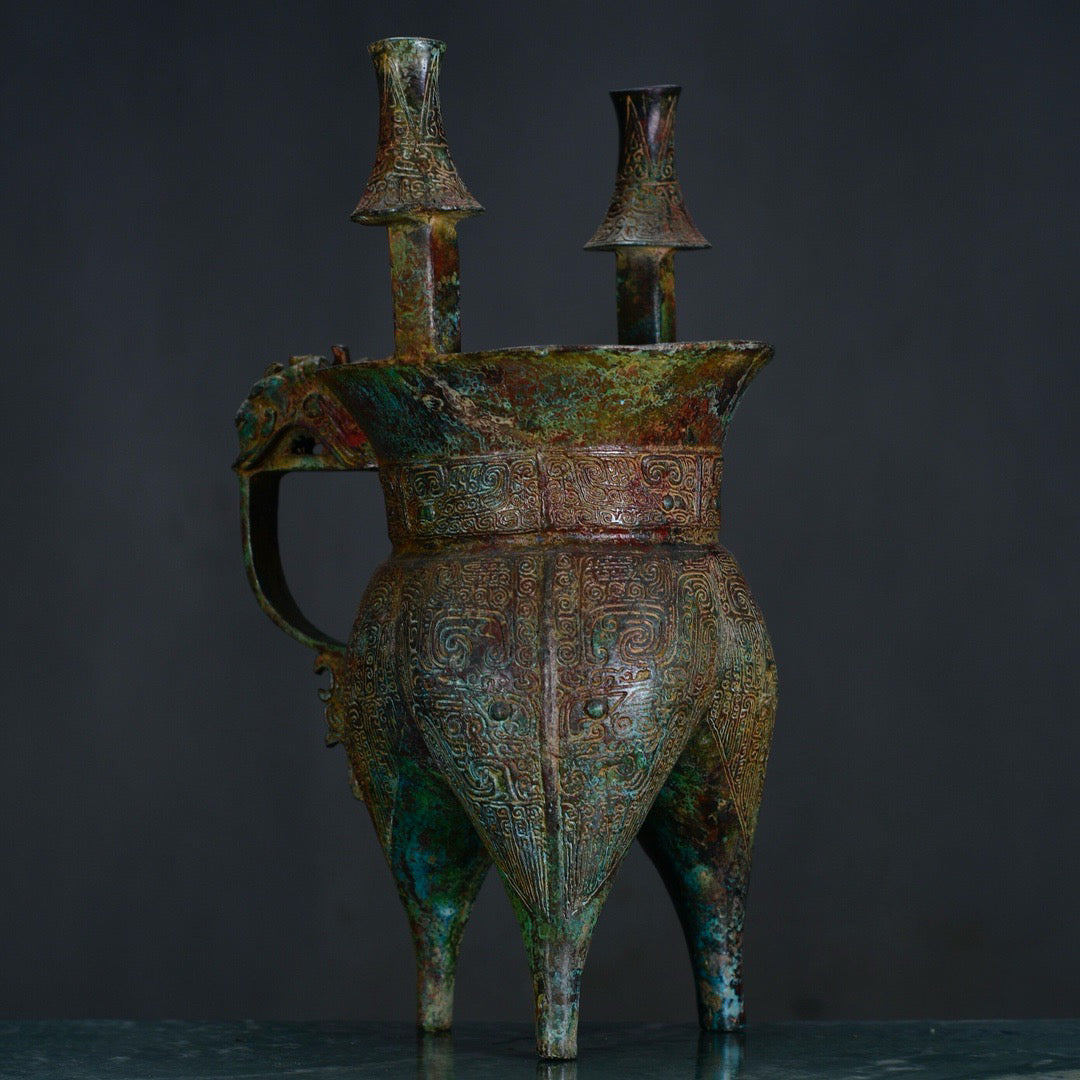 Chinese antique bronze three legged round vessel