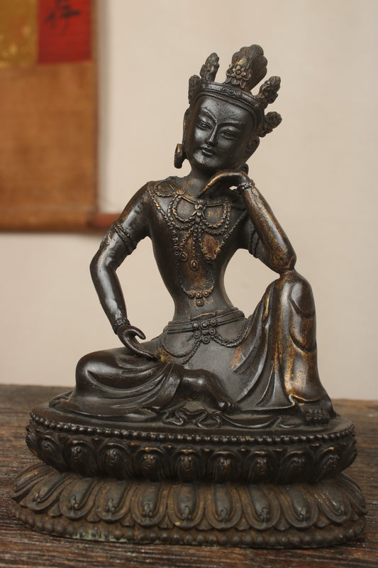 A Chinese antique bronze gilded handmade statue of the Mind Bodhisattva