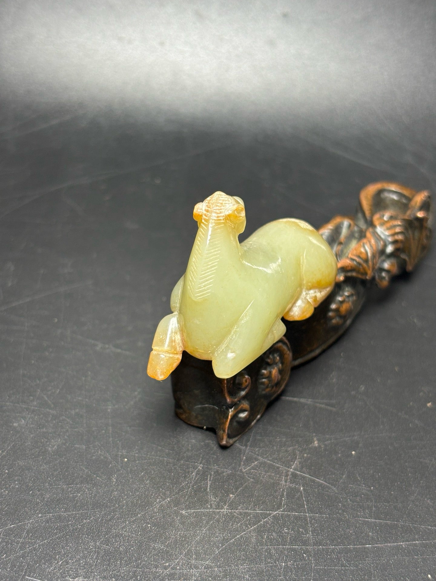 Exquisite Hotan Jade Turning Back Horse