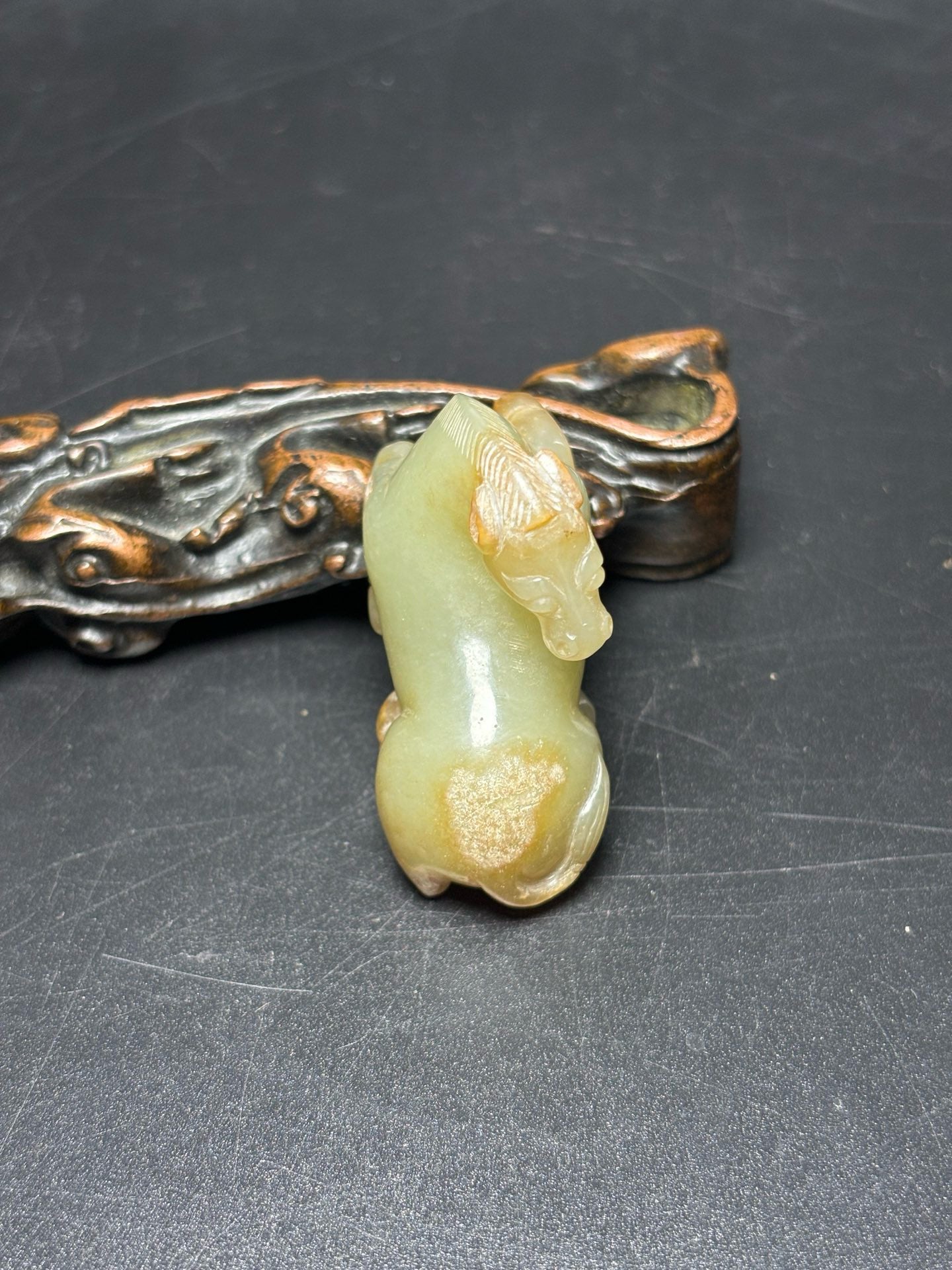 Exquisite Hotan Jade Turning Back Horse