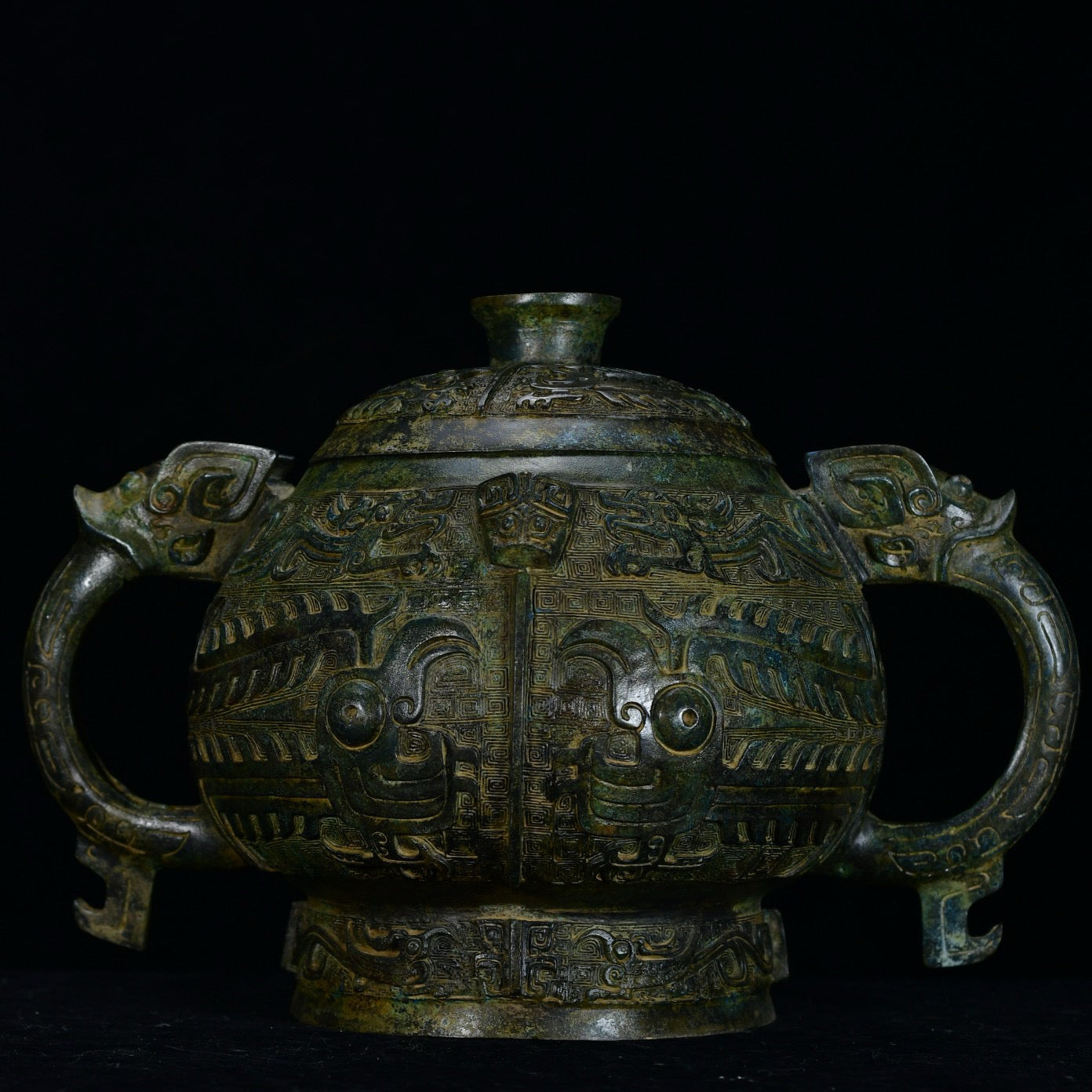 Chinese antique bronze Gui basin food utensil