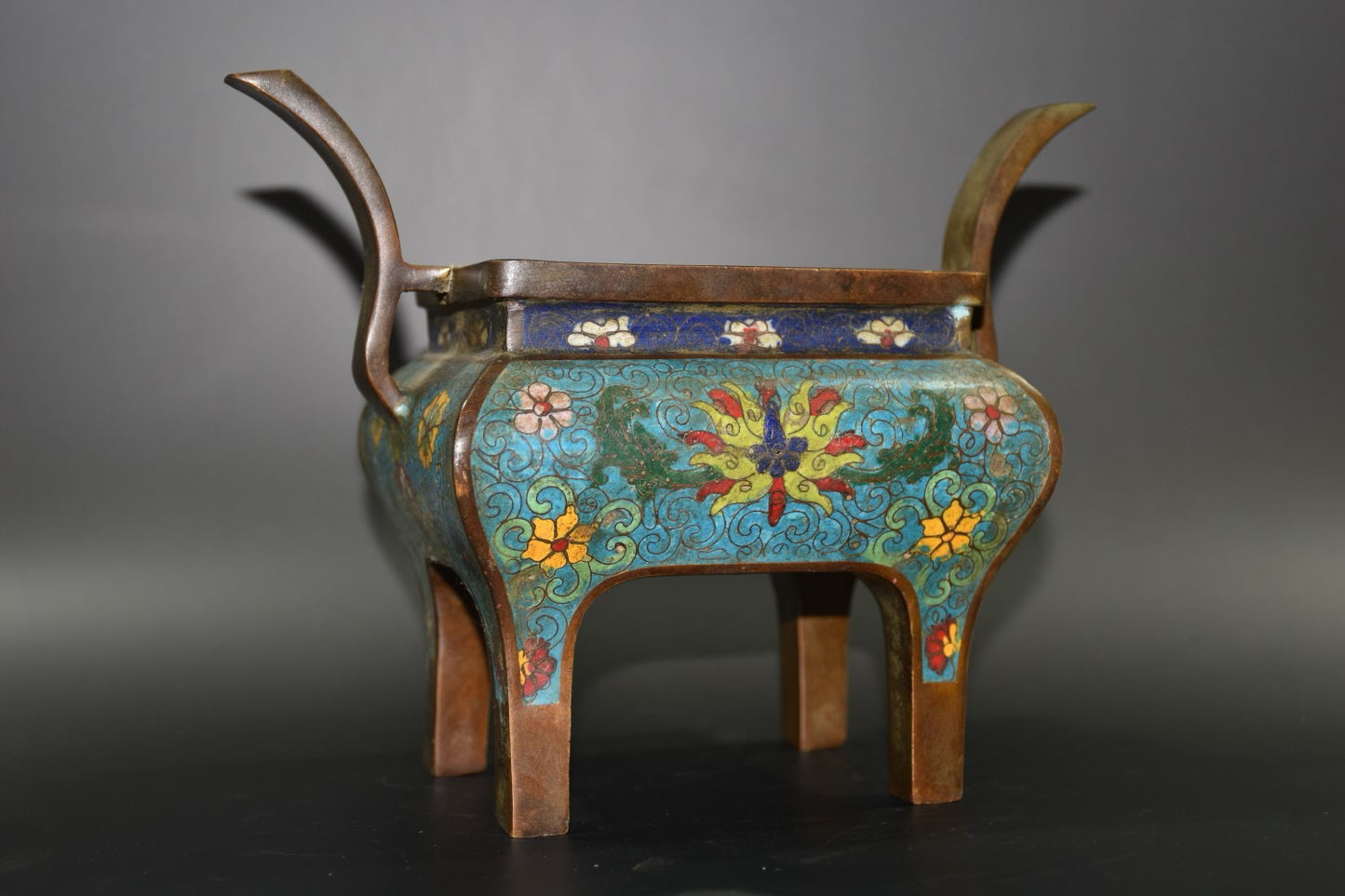 Pure copper cloisonn é incense burner ornaments
