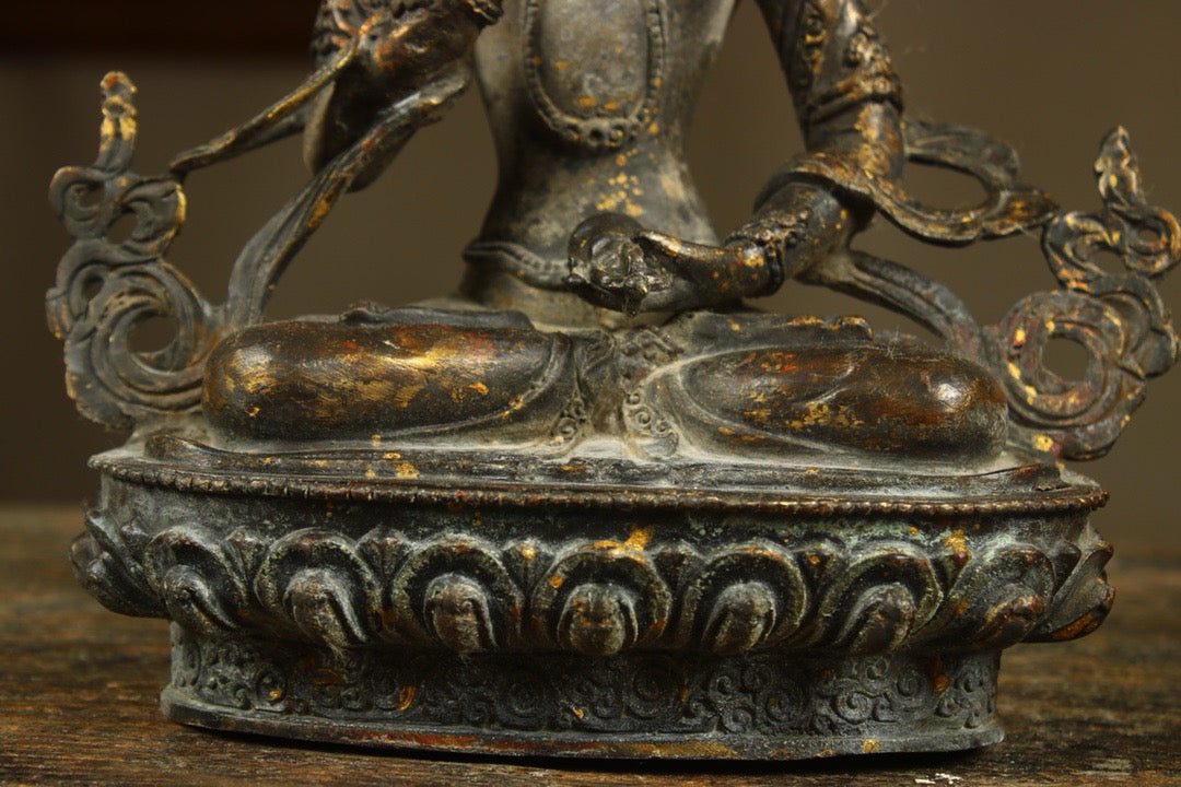 Chinese antique bronze gilded handmade statue of a Diamond Saddle