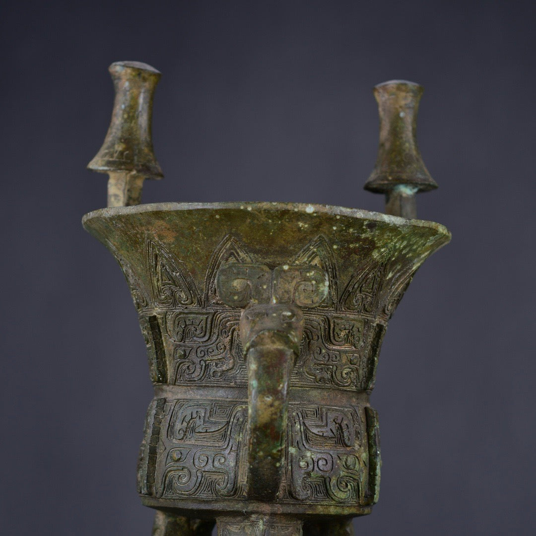 Chinese antique bronze three legged round vessel