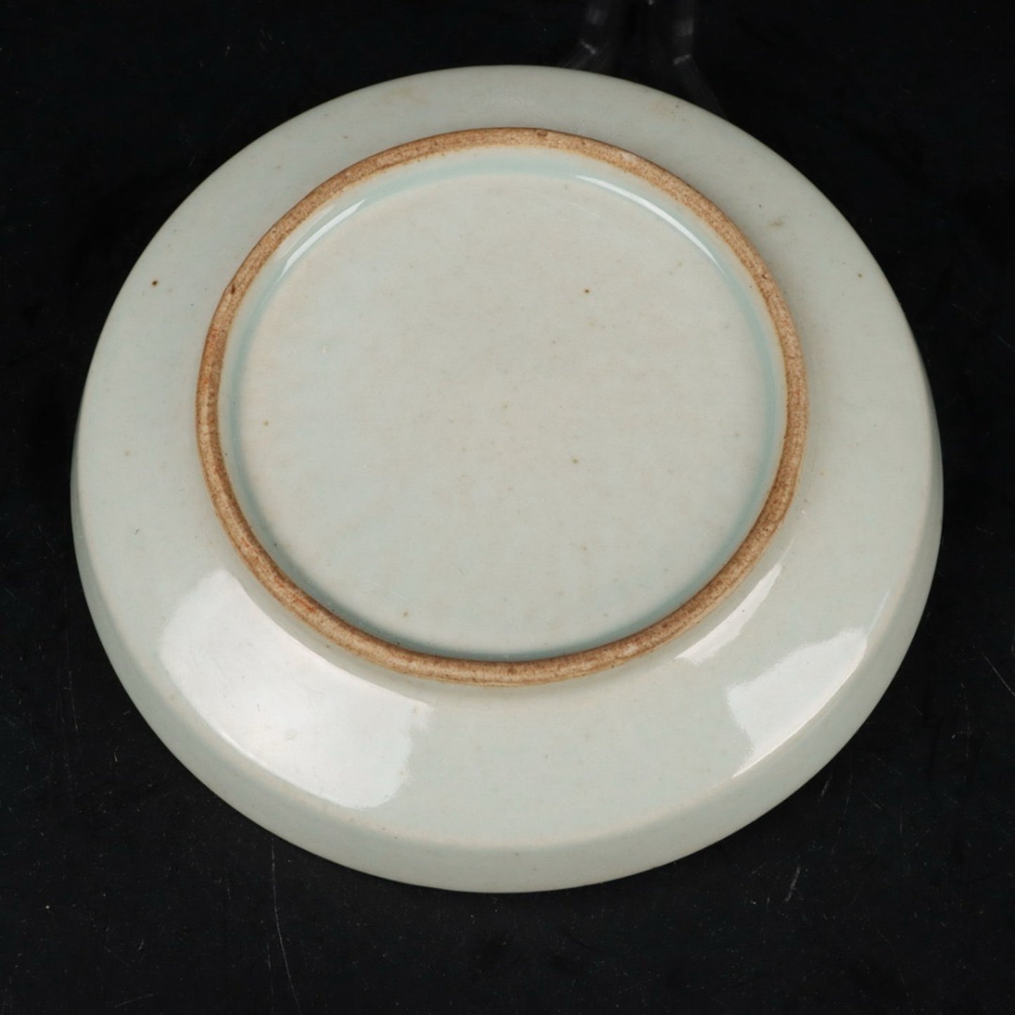 Blue and white text tea plate