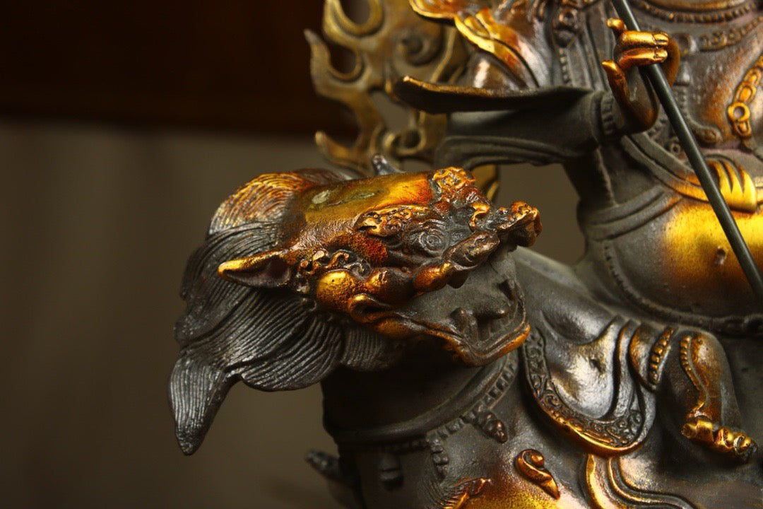 Chinese Antique Bronze Gilded Handcrafted Treasure King