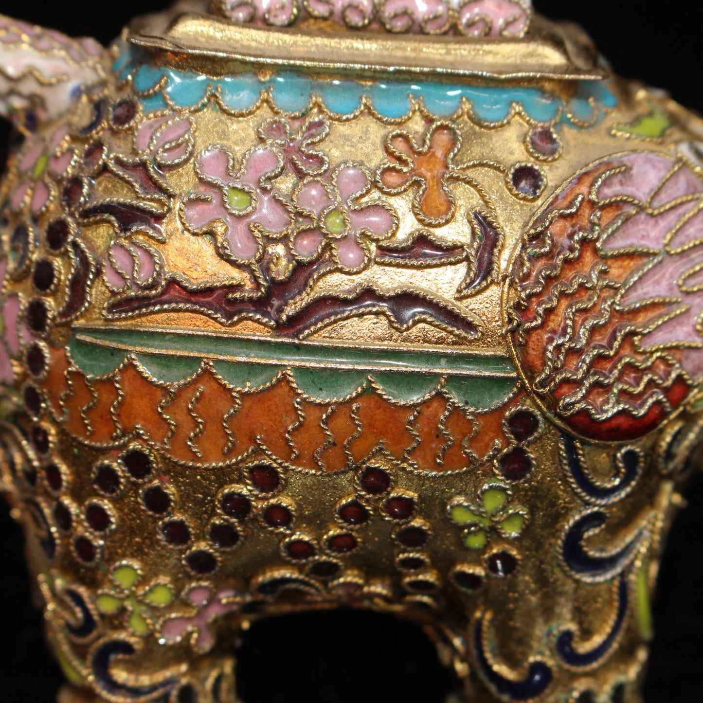 Pure copper cloisonne wine pot ornament