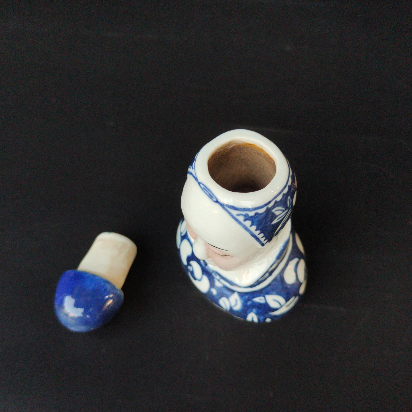 Chinese Antique Cixi Old Blue and White Snuff bottle Jewelry Collection
