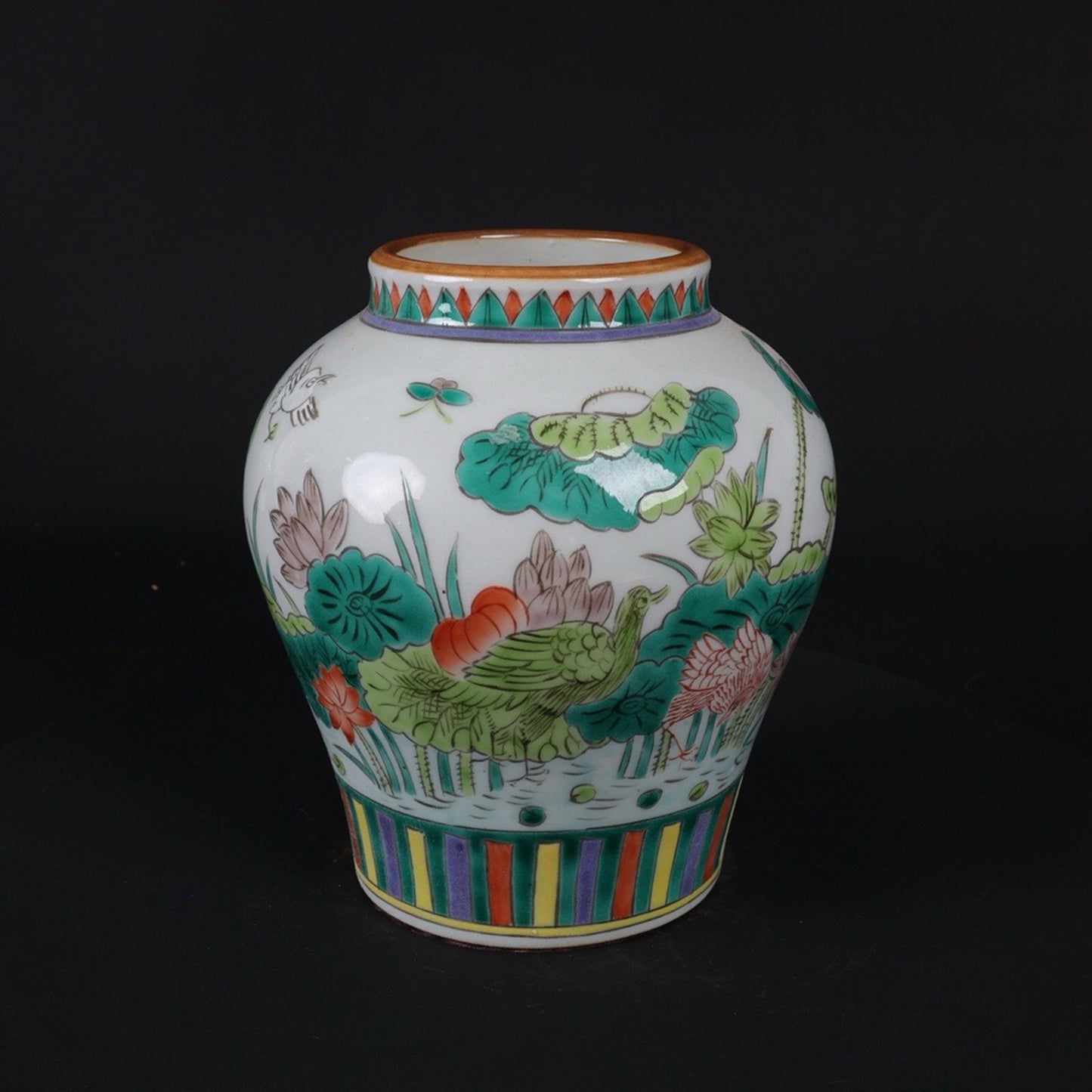 Pink Mandarin Duck Playing with Lotus Pattern Bright Pot