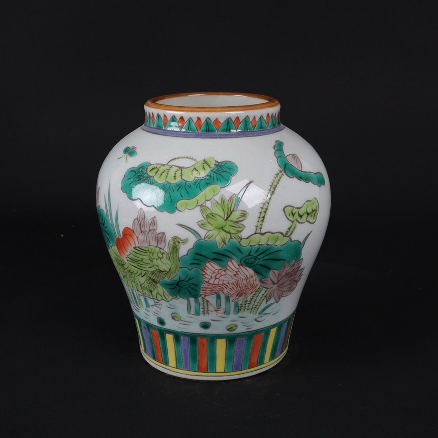 Pink Mandarin Duck Playing with Lotus Pattern Bright Pot