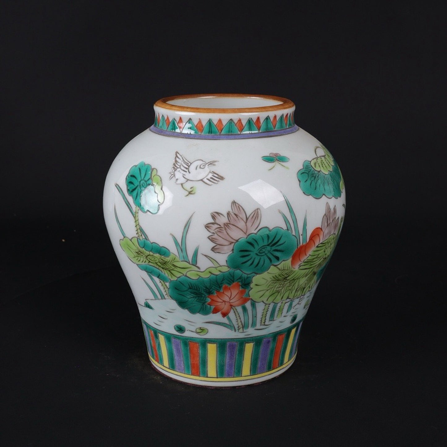 Pink Mandarin Duck Playing with Lotus Pattern Bright Pot