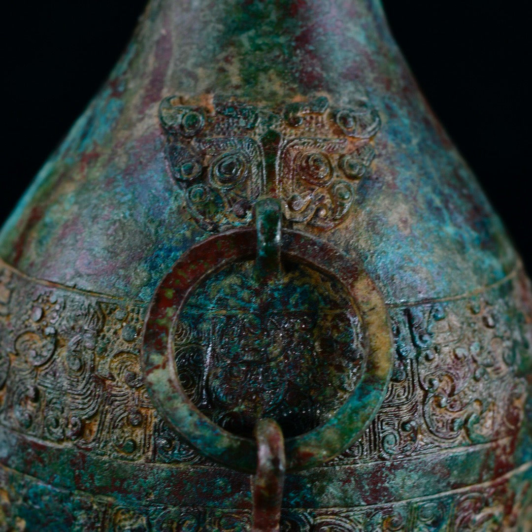 Chinese antique bronze chain bottle