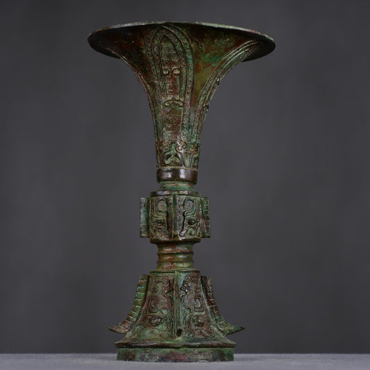 Chinese antique bronze vase