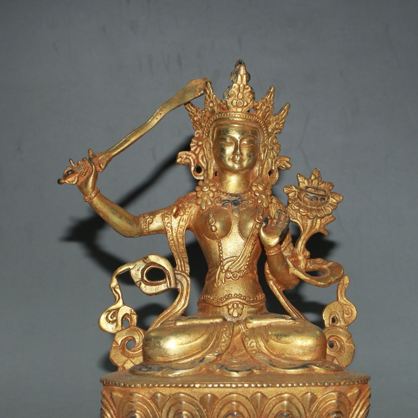 Pure copper Guanyin Bodhisattva Buddha statue ornament