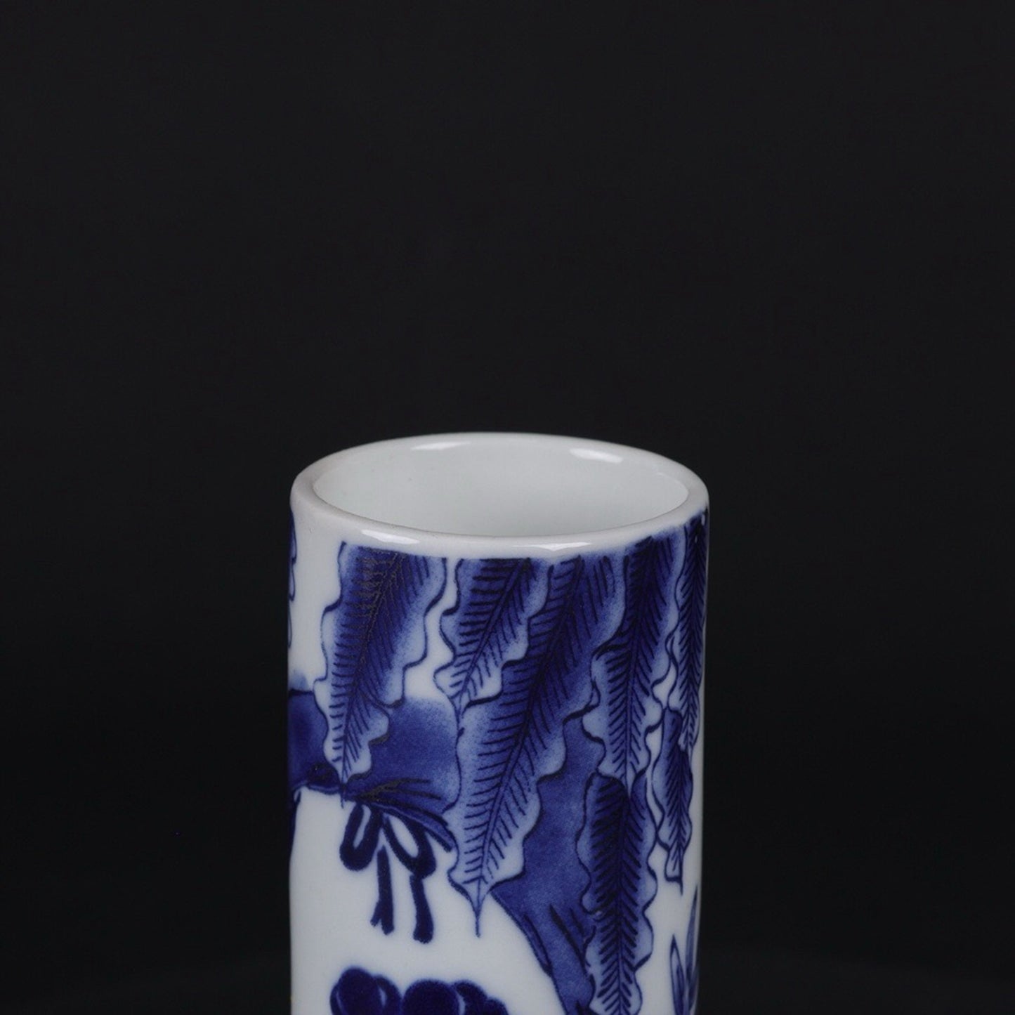 Blue and white lady reading picture pattern incense tube