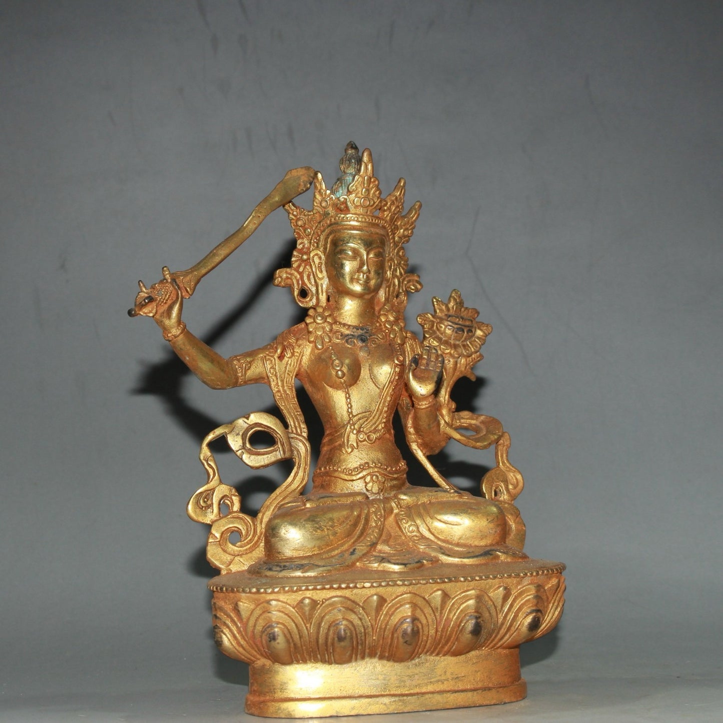 Pure copper Guanyin Bodhisattva Buddha statue ornament